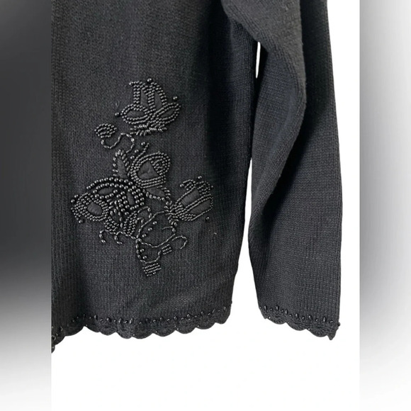 Exdusive black beaded vintage button up sweater - Picture 3 of 4